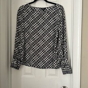 Express Black and White Long Sleeve Blouse